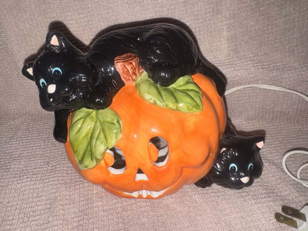 CAT & PUMPKIN house of Lloyd Black Cats& Jack O' Lantern nightlight Halloween